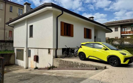 Monfalcone – GO – V001037